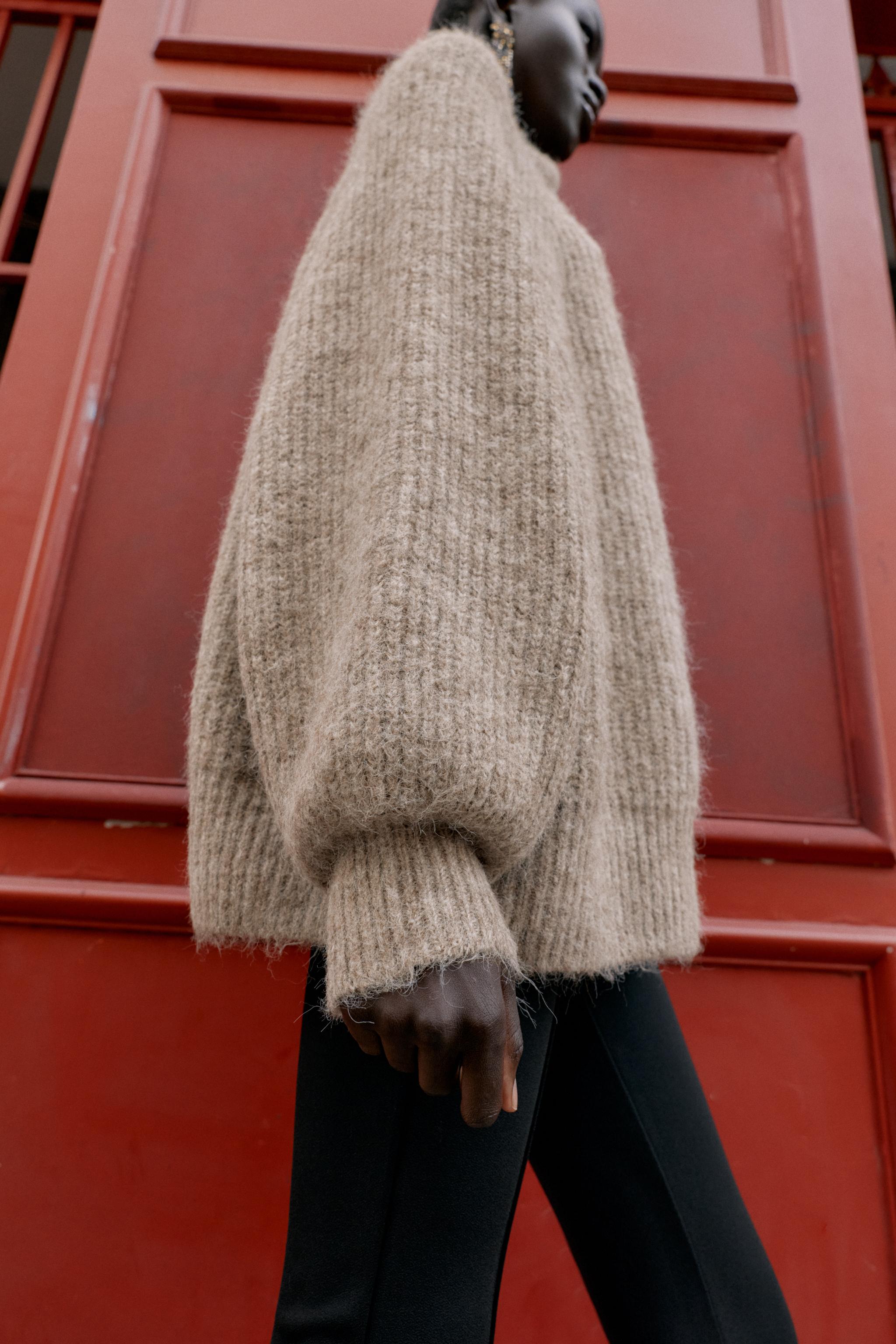 WIDE SLEEVE KNIT JUMPER